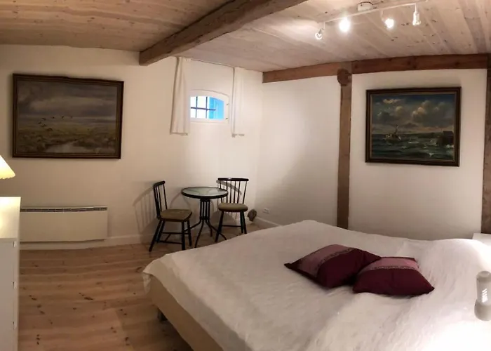 Bed & Breakfast Stragarden 2*